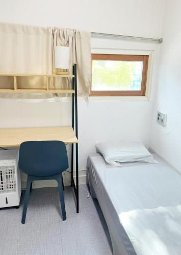 SingleGuestHouse cozybed -man only-