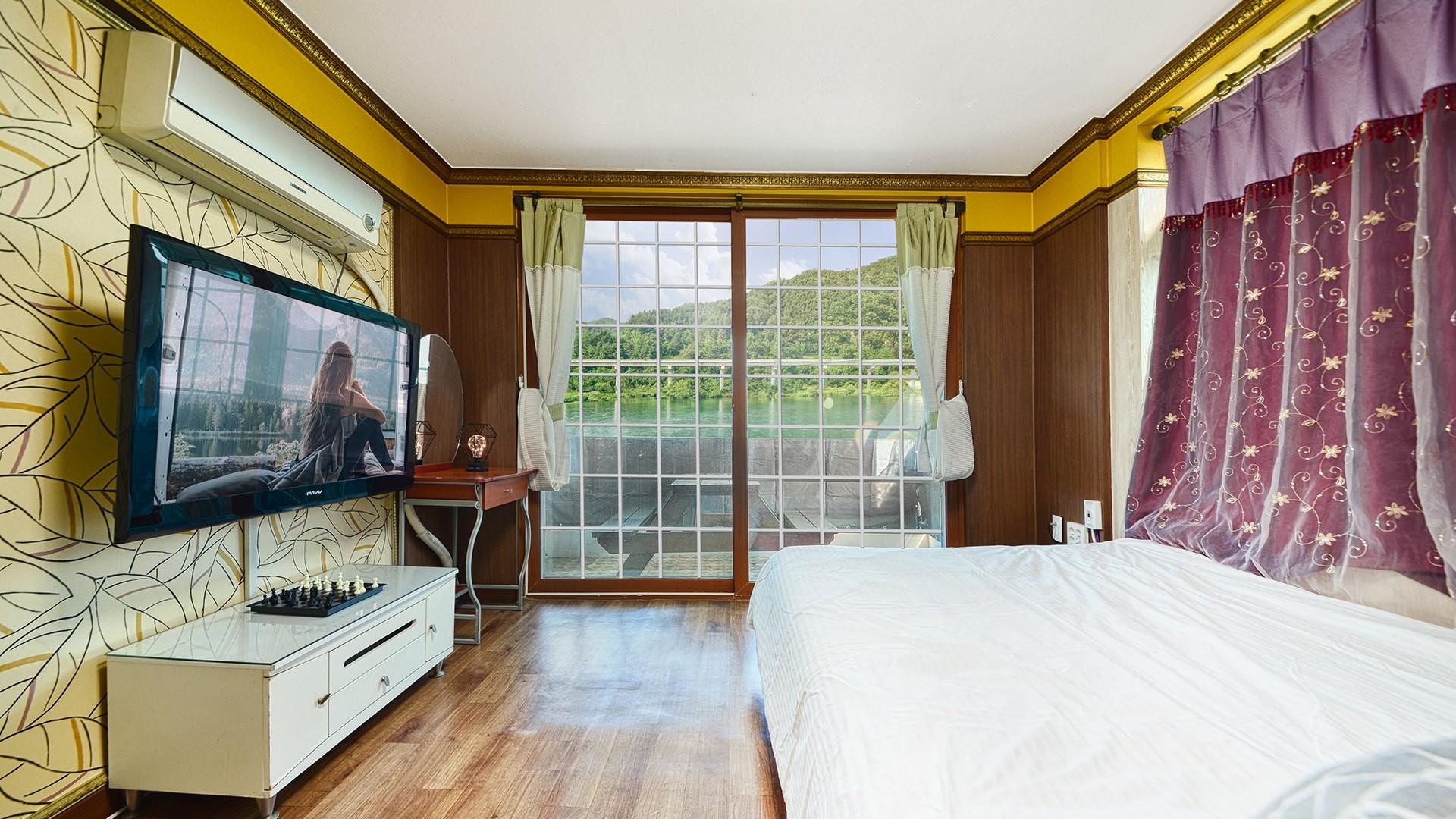 올데이 펜션 (Chuncheon Allday Pension)