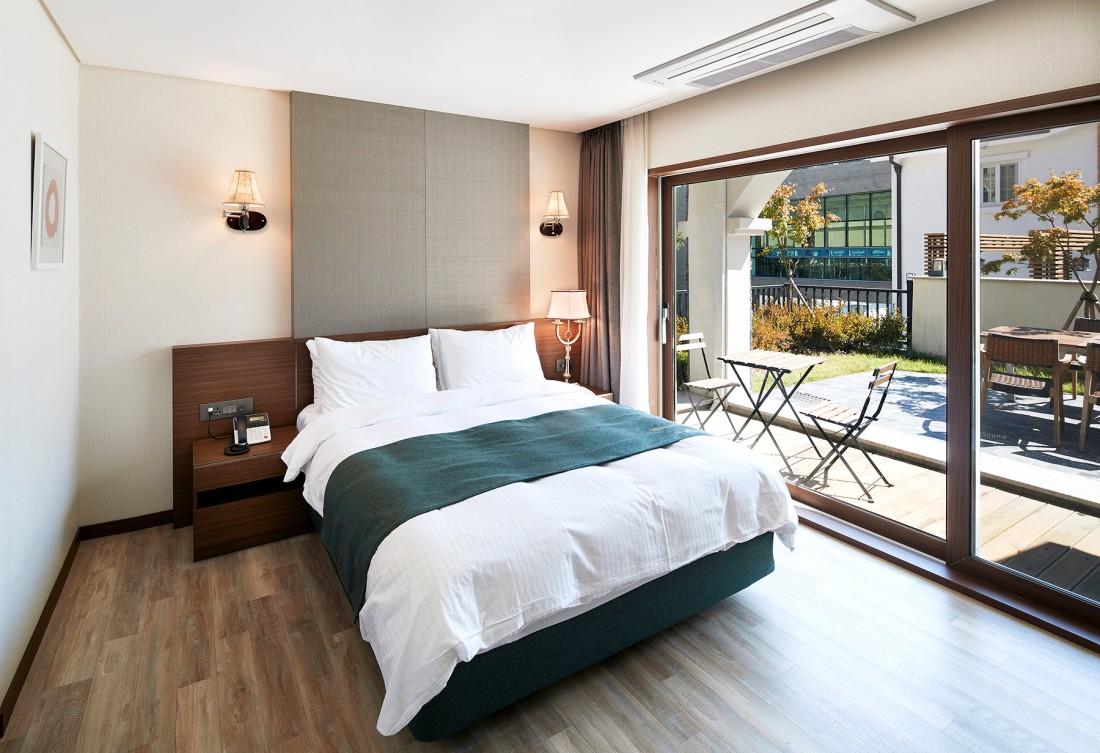 더숨 포레스트 호텔 (Hotel Thesoom Forest)
