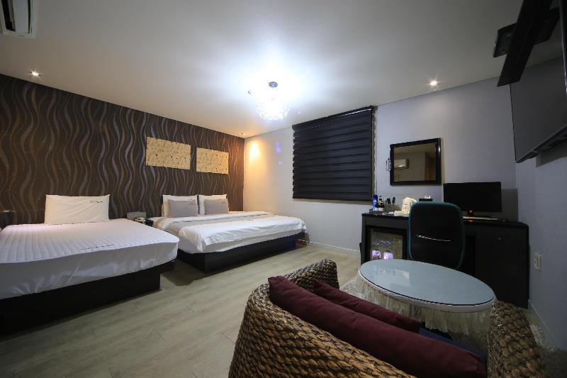 JJAK Boutique Hotel