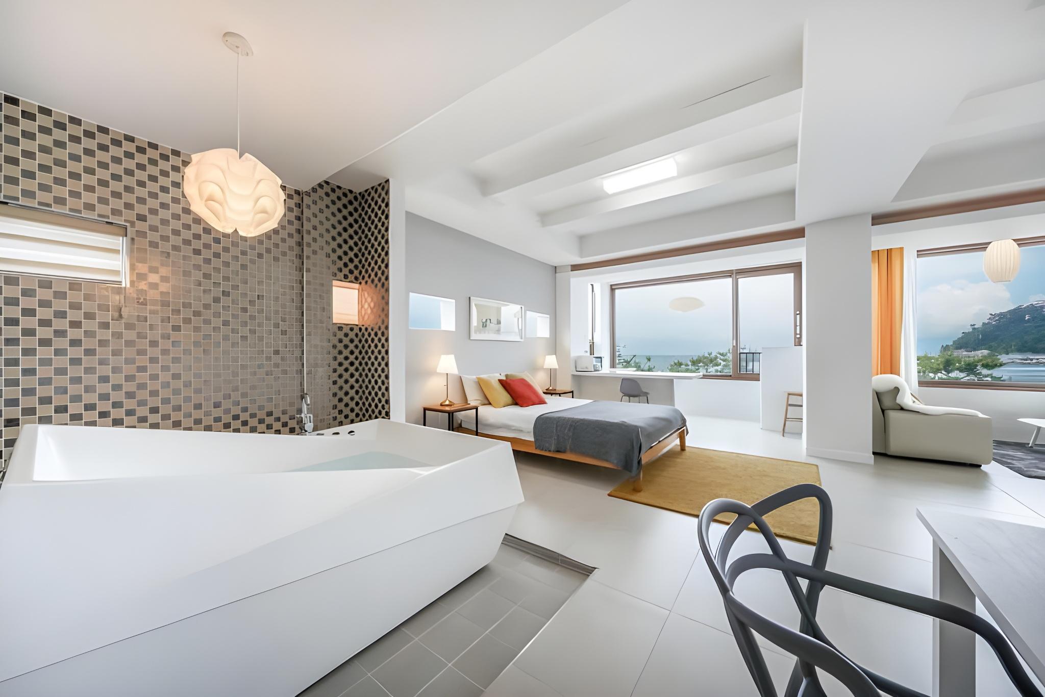 양양 모닝비치펜션 (죽도해변) (Yangyang Morning Beach Pension (Jukdo Beach))