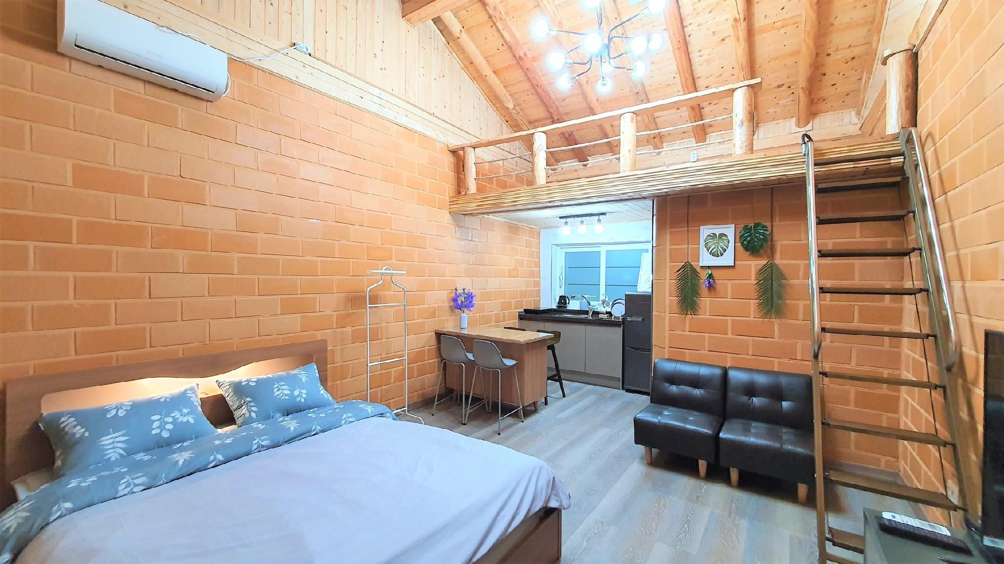 을전56 펜션 (Uljeon 56 Pension)