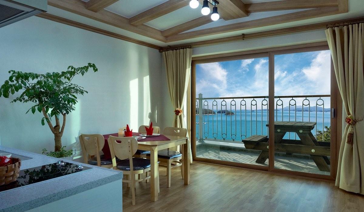 변산반도 바다전망대 펜션 (Byeonsanbando Badajeonmangdae Pension)