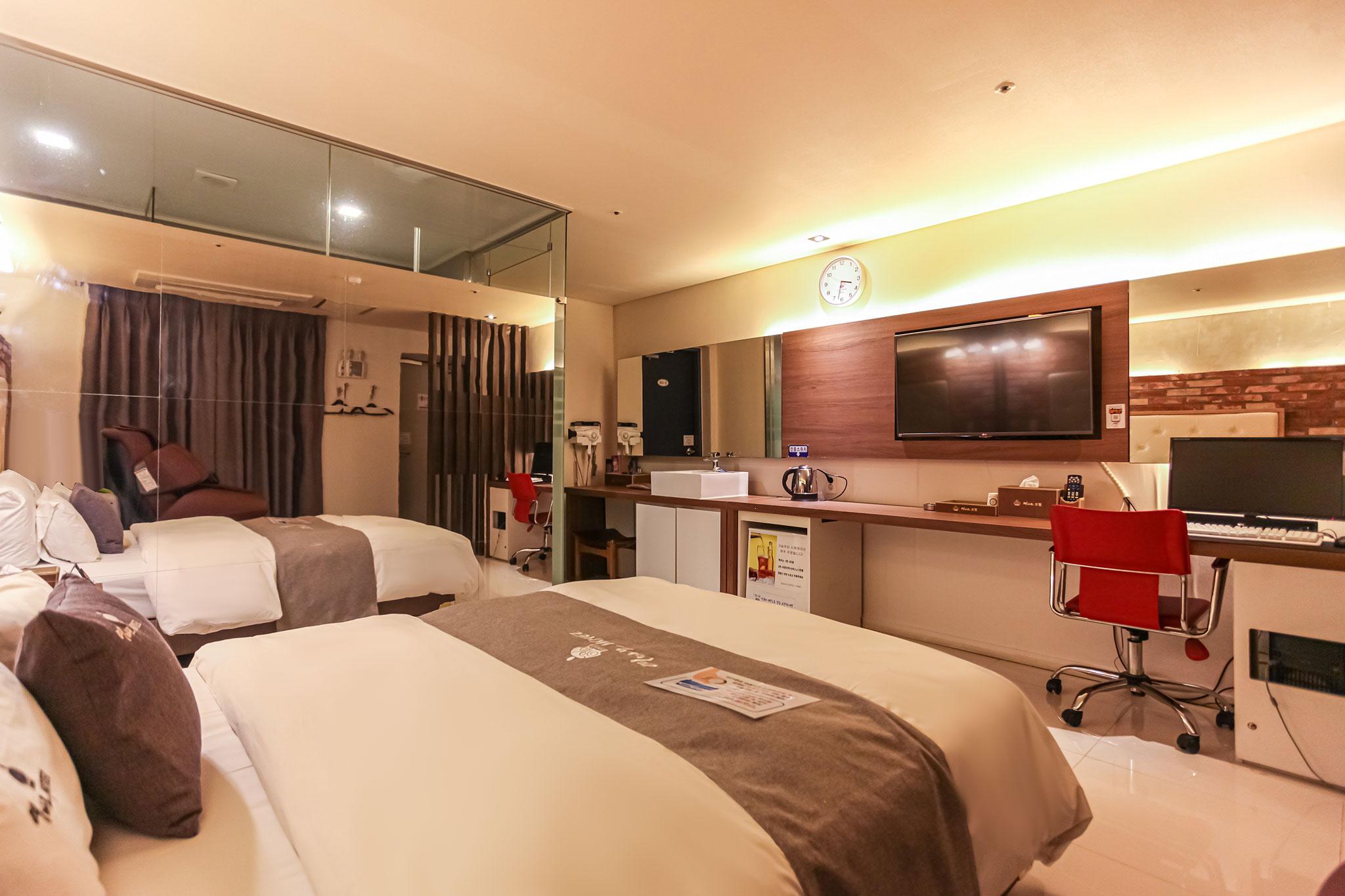 드라이브 인 호텔 띠아모 (Drive in Hotel Tiamo)