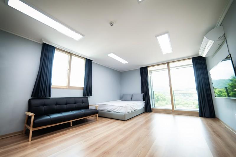 무주 늘품펜션 (Muju Neulpum Pension)