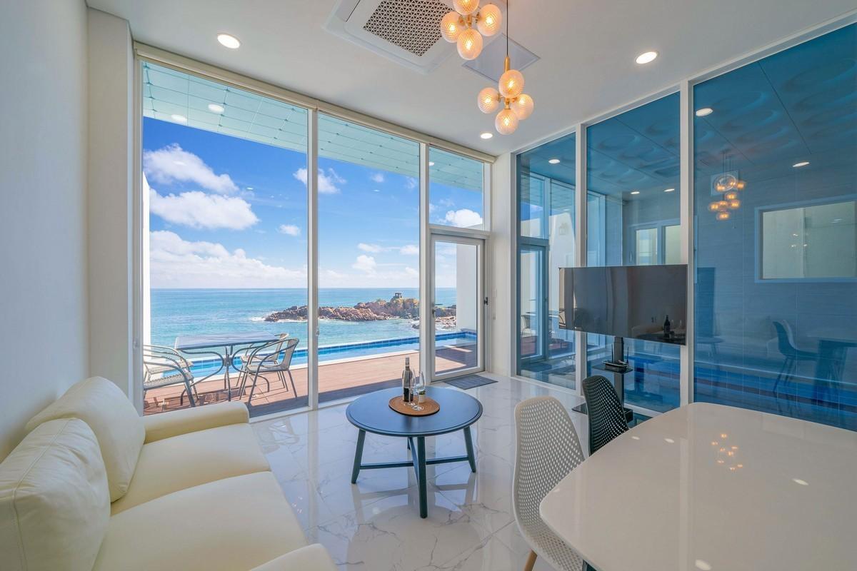 영덕 더베스트 풀빌라 (The Best Poolvilla)