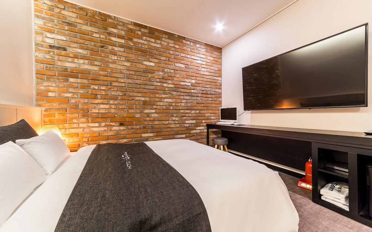 호텔 시그널 (Hwaseong Signal)