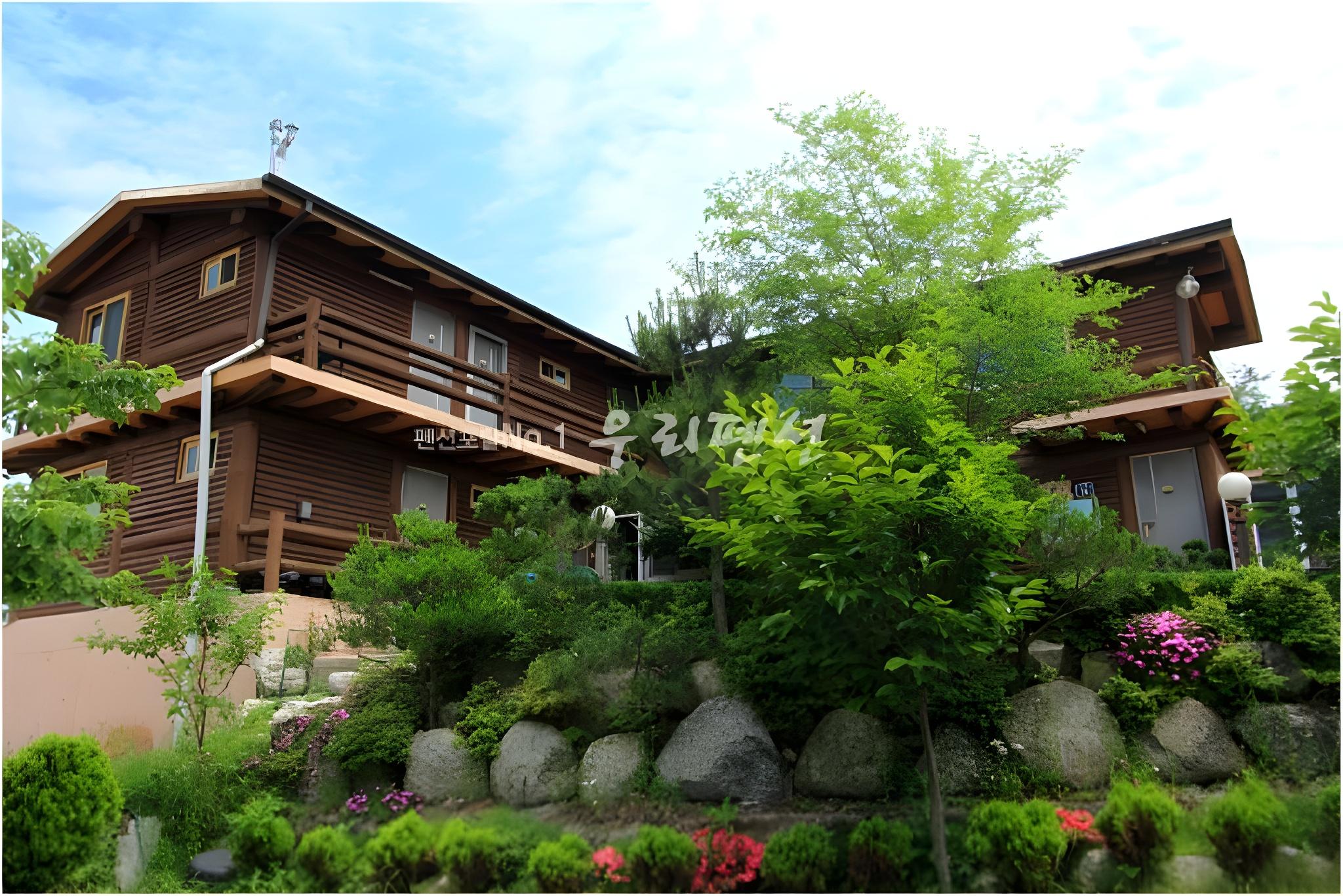 양양 해변산장펜션 (Yangyang Haebyeonsanjang Pension)