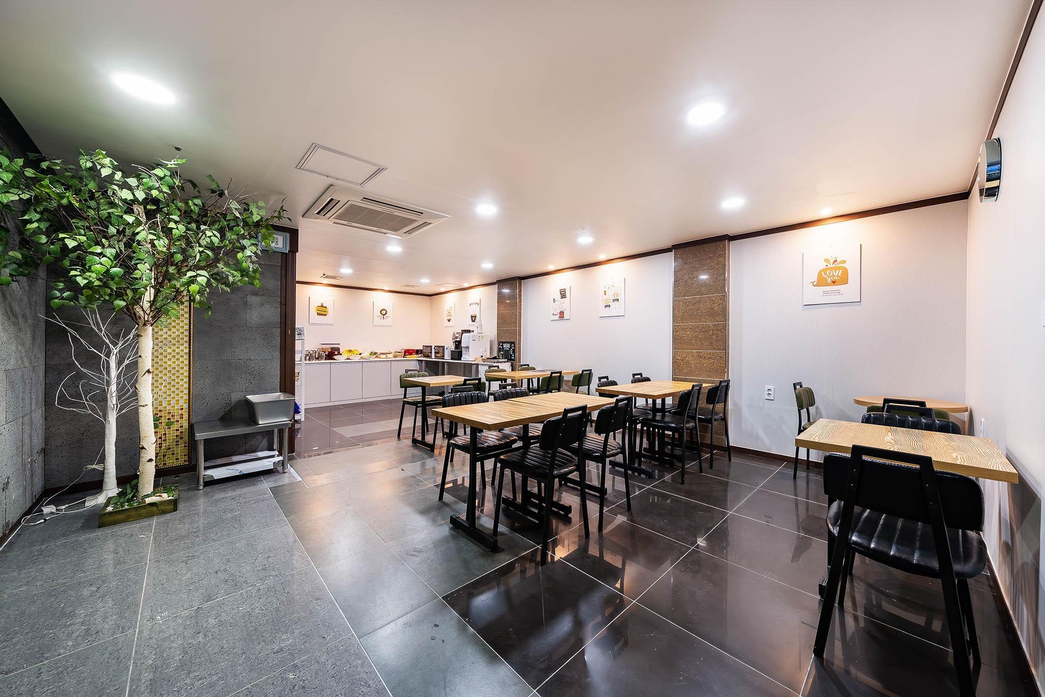 OST 호텔 (OST Hotel)