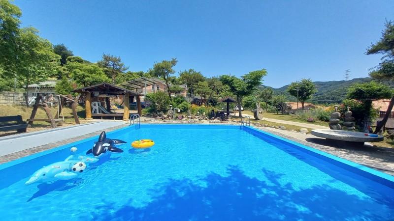 공주 소랭이시냇가펜션 (Gongju Soraeng stream pension)