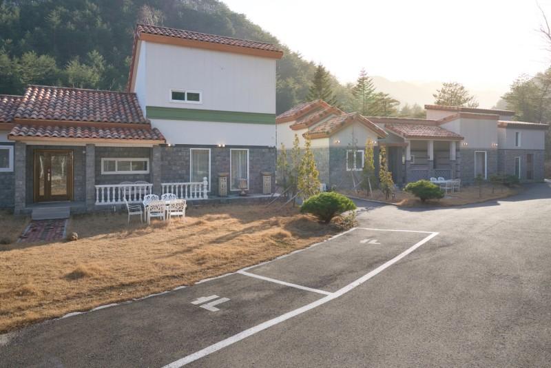 강릉 강산애 펜션 (Gangneung Kangsanae Pension)