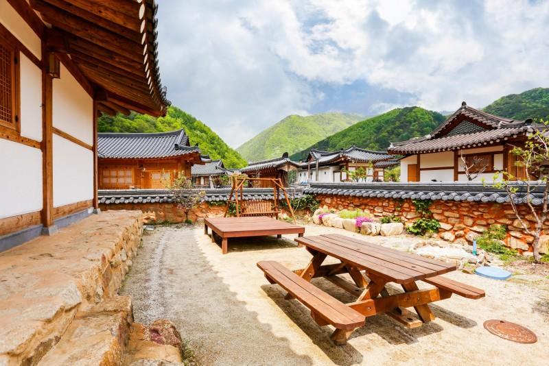 단양 행복충전소행복만당한옥펜션 (Danyang Full of Happiness Hanok Pension)