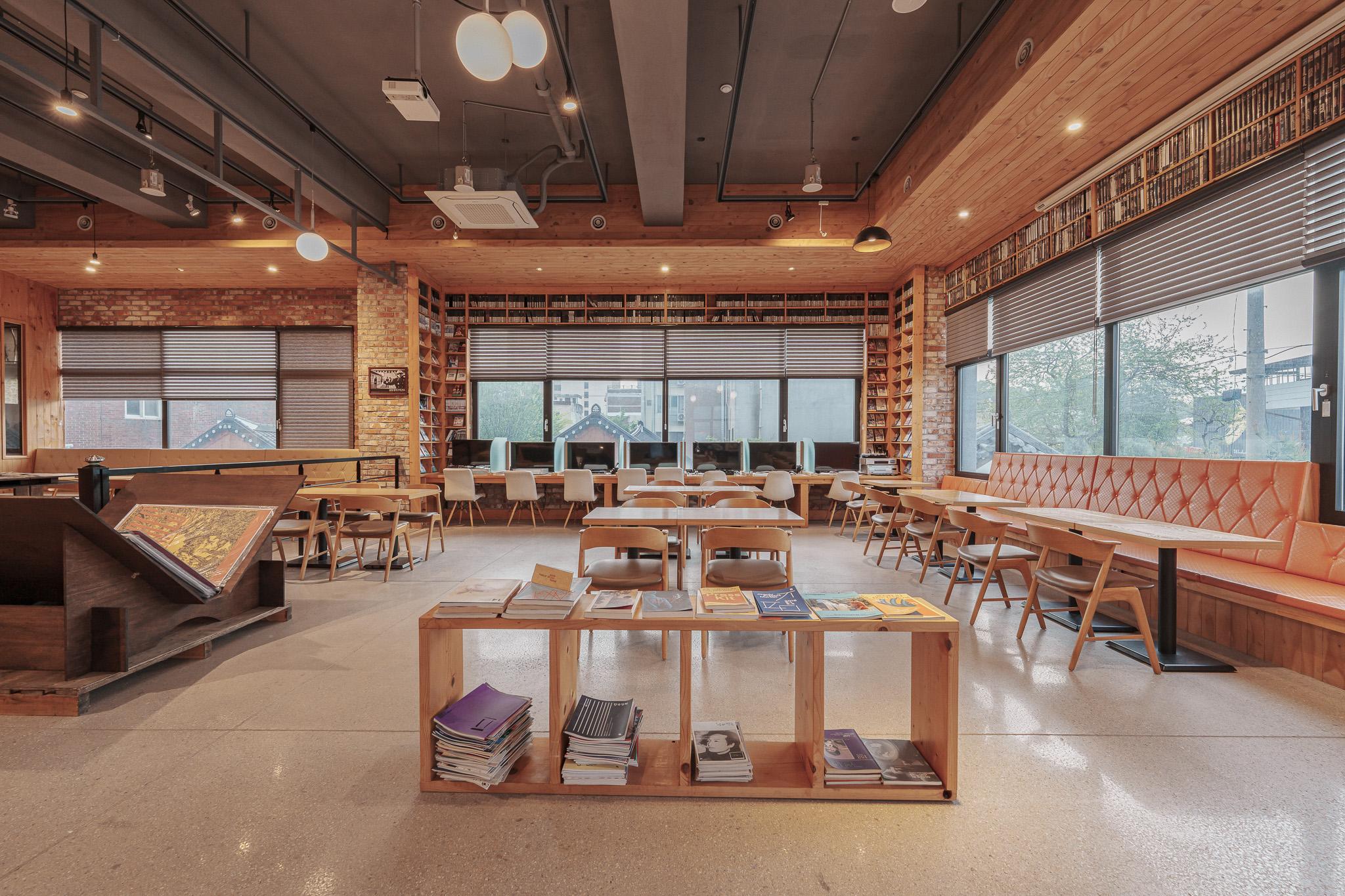 전주 영화 호텔 (Jeonju Yeonghwa Hotel)