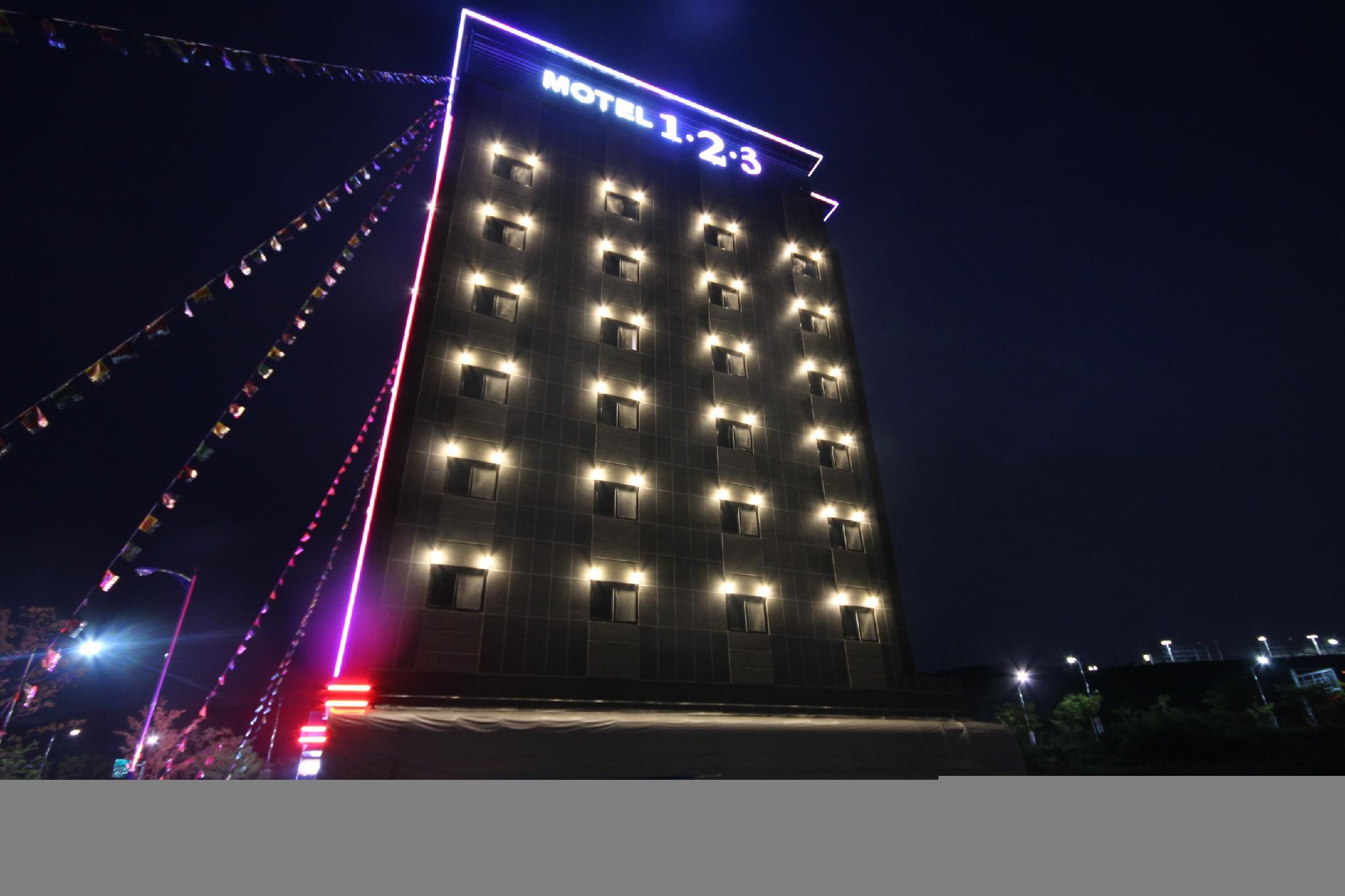 모텔 1.2.3 (Ulsan KTX Station 1.2.3)