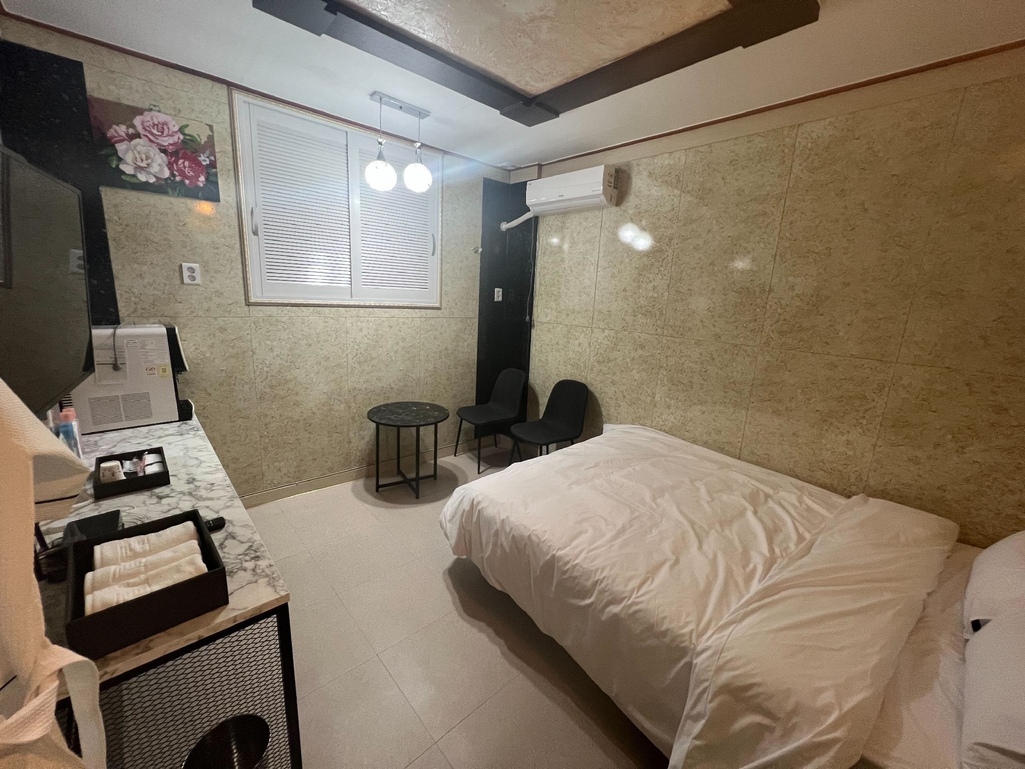 익산 봄나루 호텔 (Iksan Bomnaru Hotel)