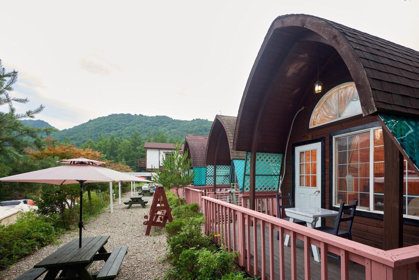 대화면의 프라이빗 하우스 (50m², 침실 1개, 프라이빗 욕실 1개) (D. 소나무(복층,독립된 캐빈형 객실))