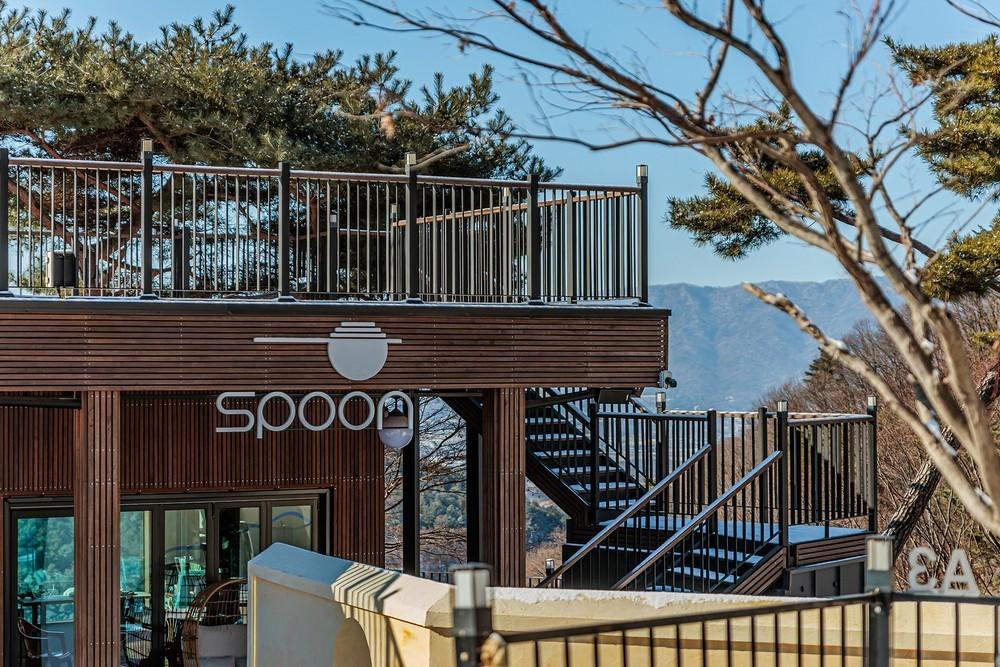 스푼 글램핑 앤 카라반 (Spoon Glamping N Caravan)