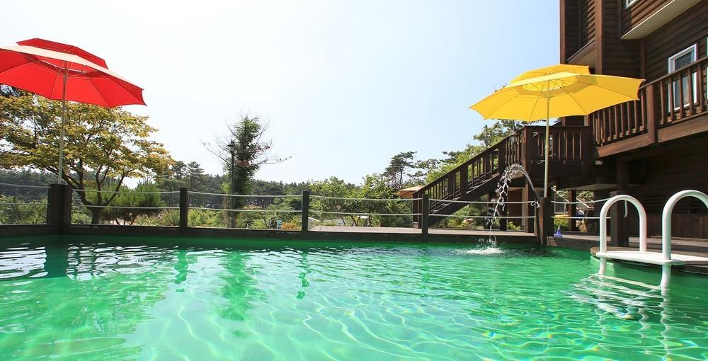 태안 마리모 펜션 (Taean Marimo Pension)