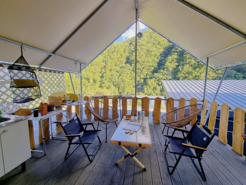 평창 뇌운계곡글램핑 (Pyeongchang Noeun Valley glamping)