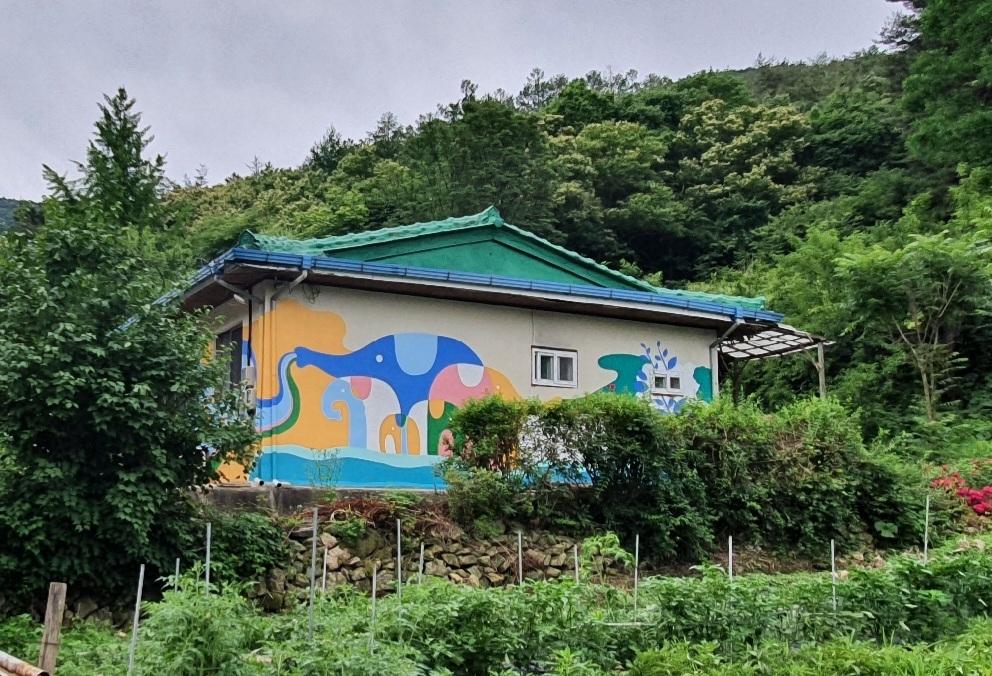 속리산면의 프라이빗 하우스 (99m², 침실 2개, 프라이빗 욕실 1개) (A 편백 거실과 황토방이있고 바비큐 그릴 이용이 가능한 자연 속의 팜스테이)