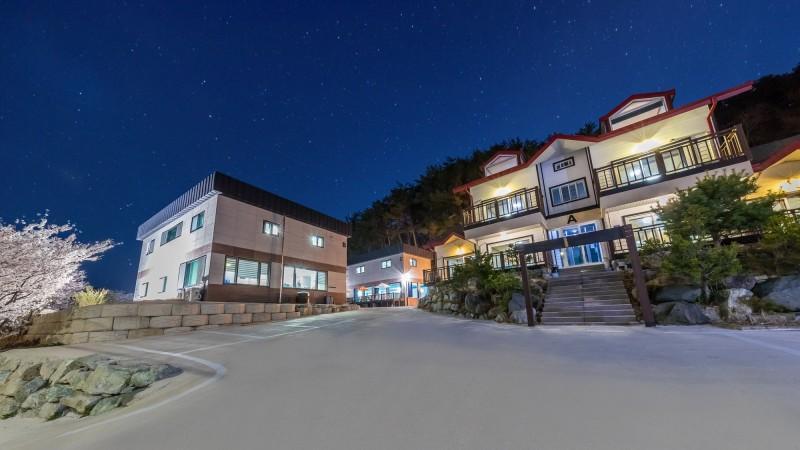 울진 블루아라펜션 (Uljin Blue Ara Pension)