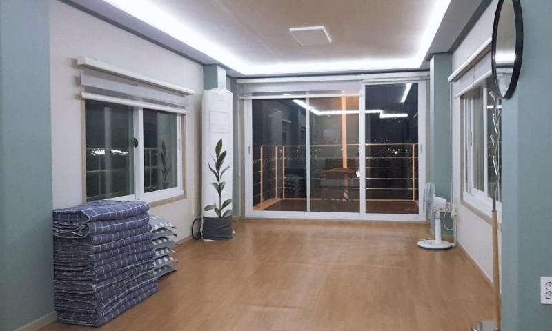 군산 선유도망주봉산장펜션 (Gunsan Seonyudomang Jubong Mountain Lodge Pension)