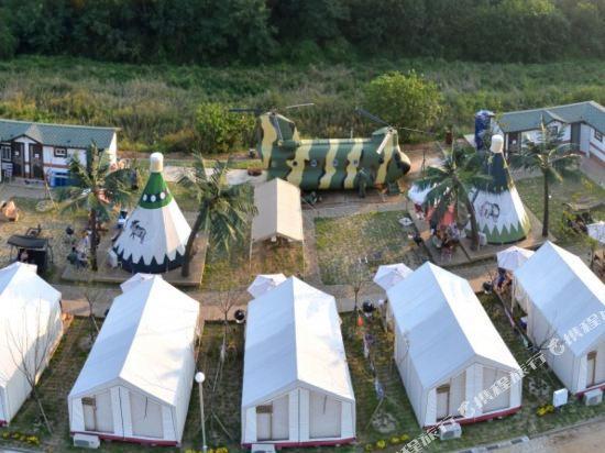 Daebudo Camping Castle Glamping Pension