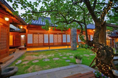 한옥고택 고을 (Hanok Gotaek Goeul)