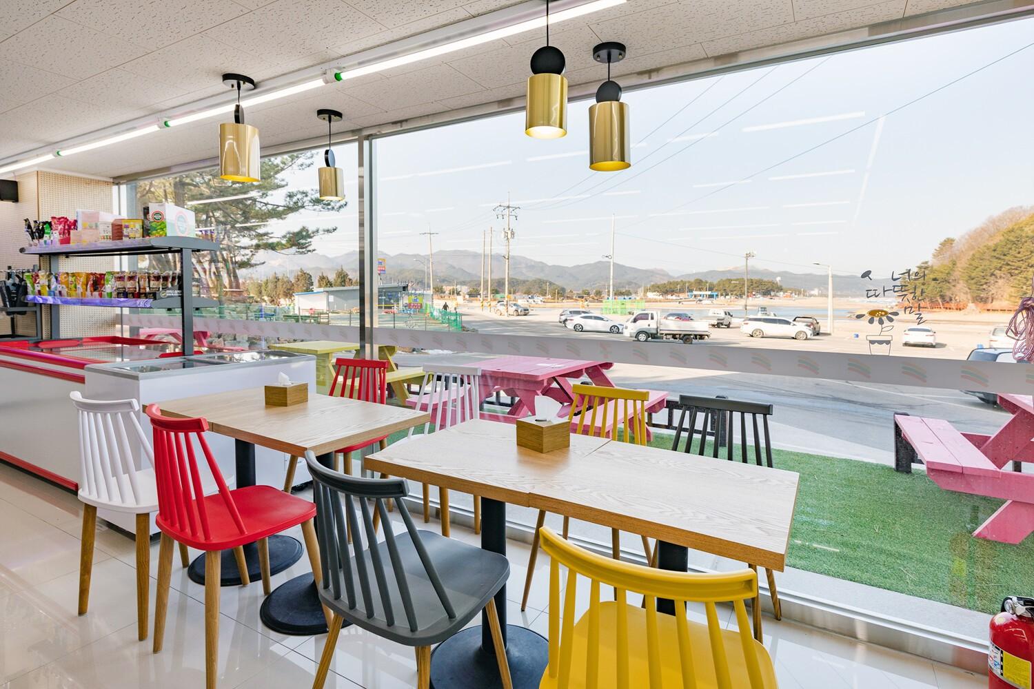 삼척 콩앤삐펜션 (Samcheok Kongaenppi Pension)