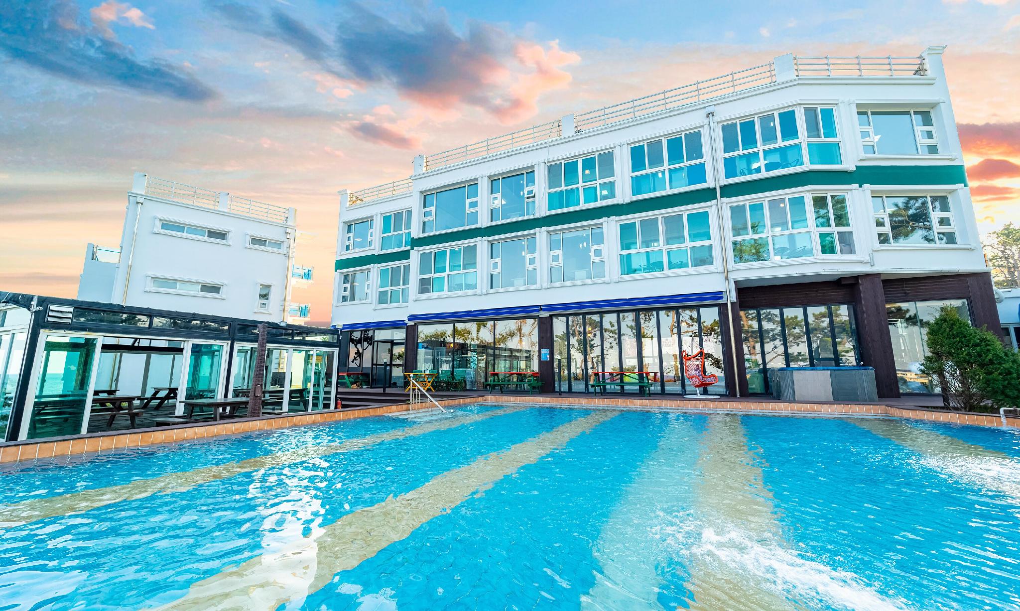 파인 웨이브 스파 펜션 (Pohang Pine Wave Spa Pension)