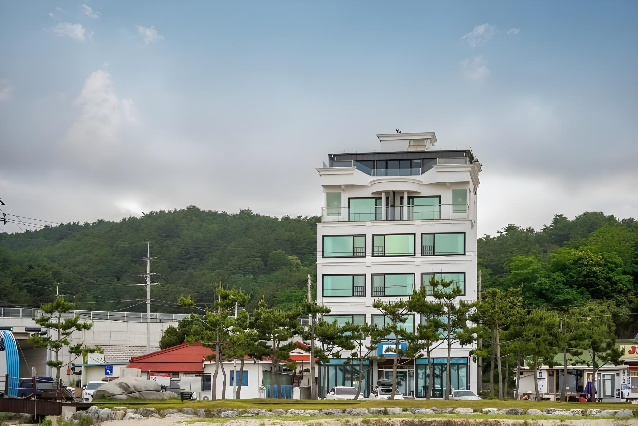 양양 모닝비치펜션 (죽도해변) (Yangyang Morning Beach Pension (Jukdo Beach))