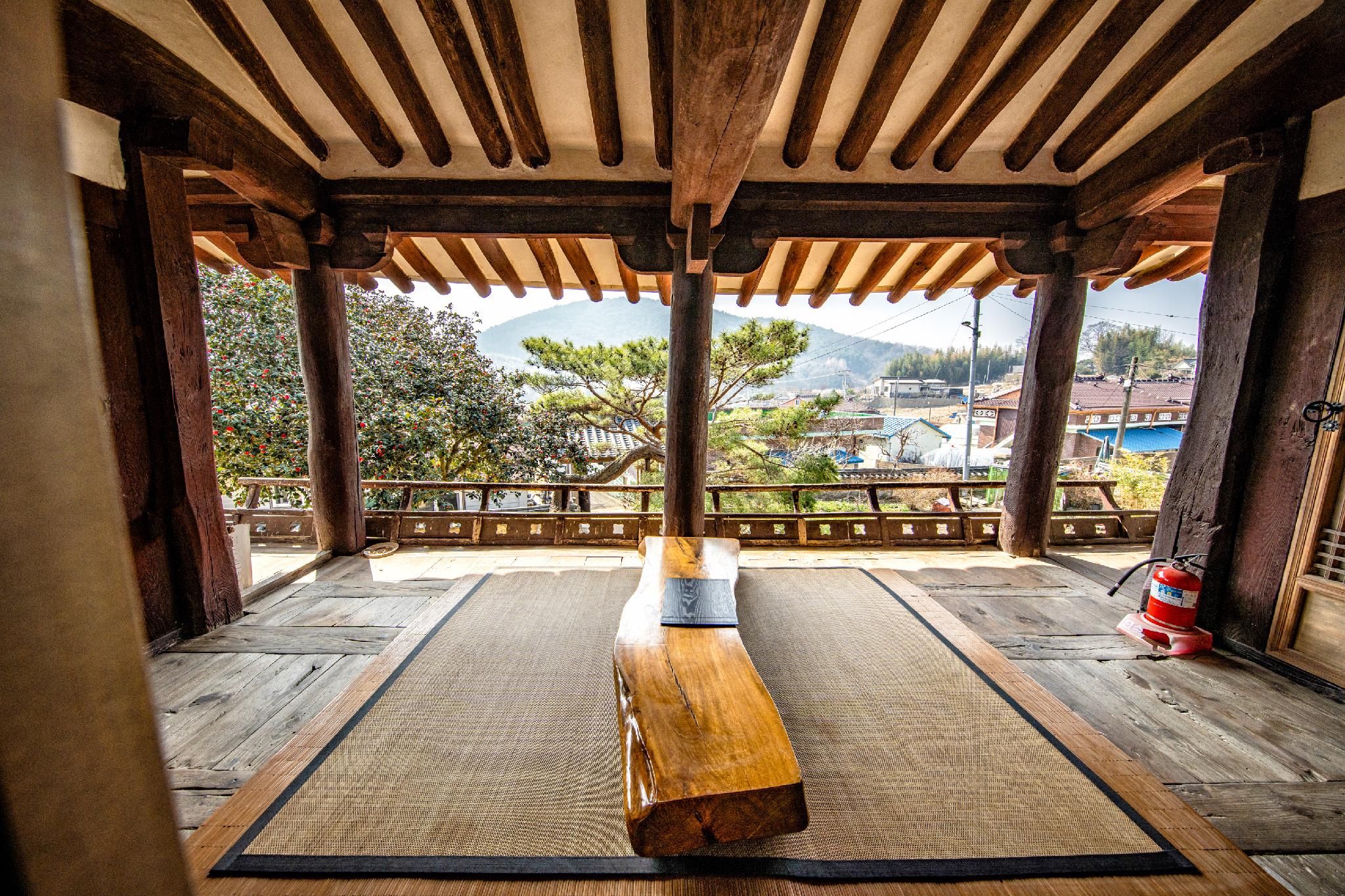 담양군의 프라이빗 하우스 (50m², 침실 1개, 프라이빗 욕실 1개) (D담양지방문화재180호 김선기가옥   망인당 고택에서 420년전 시간과 자연을 느껴보세요!)