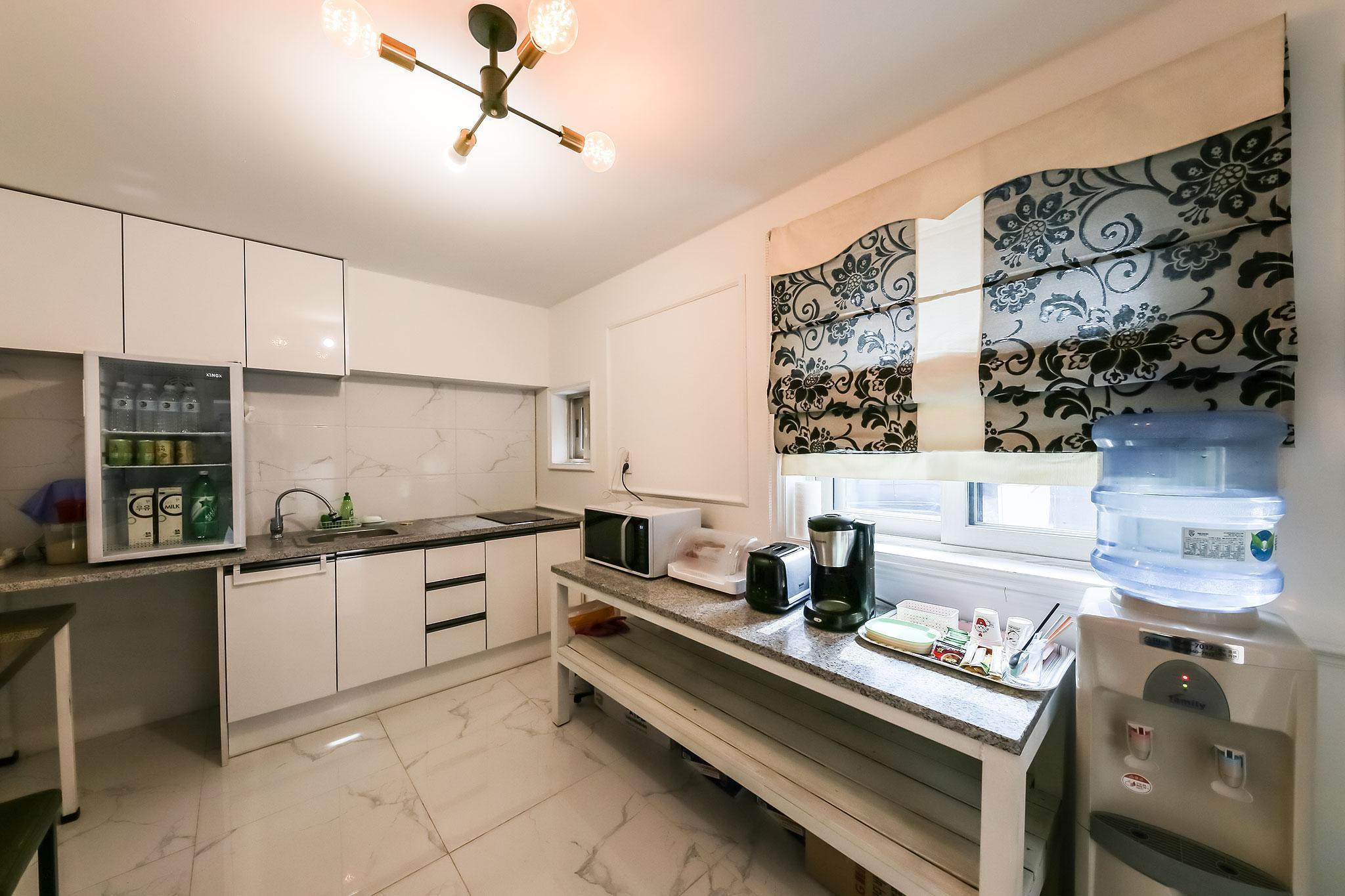 아산 로렌스 호텔 (Asan Lawrence Hotel)