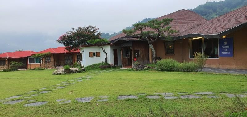 구례 노란펜션 (Gurye Yellow Pension)