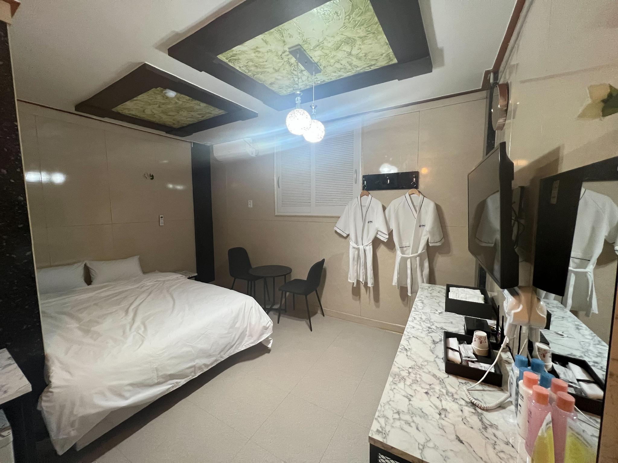 익산 봄나루 호텔 (Iksan Bomnaru Hotel)