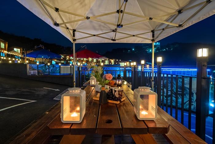 Zephyrus Heated Pool Private Pension