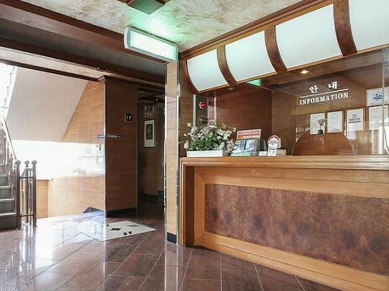 힐탑 모텔 아산 (Hilltop Motel Asan)