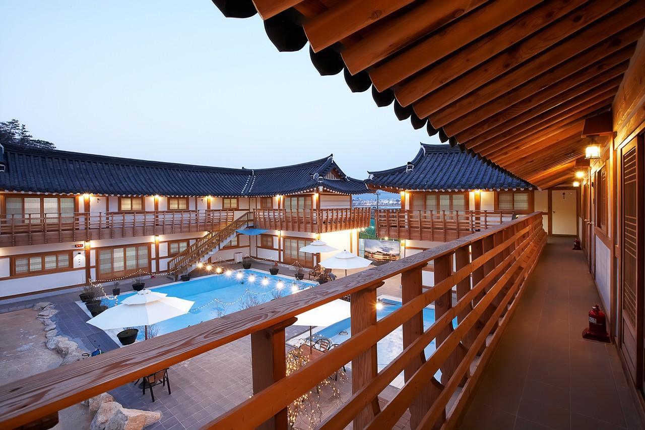 경주엔한옥펜션 (Gyeonju n hanok pension)