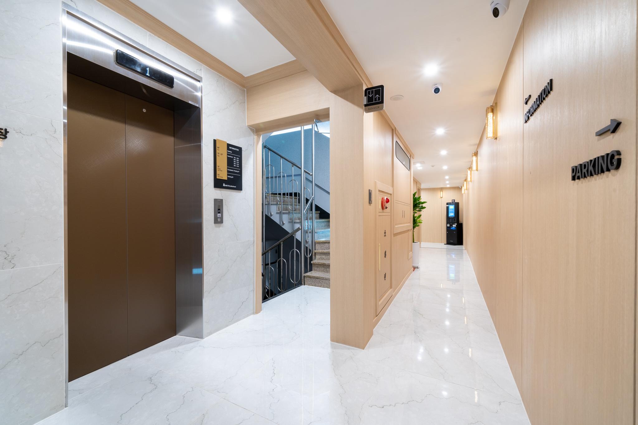 호텔 앤레스트 (Hotel Andrest)
