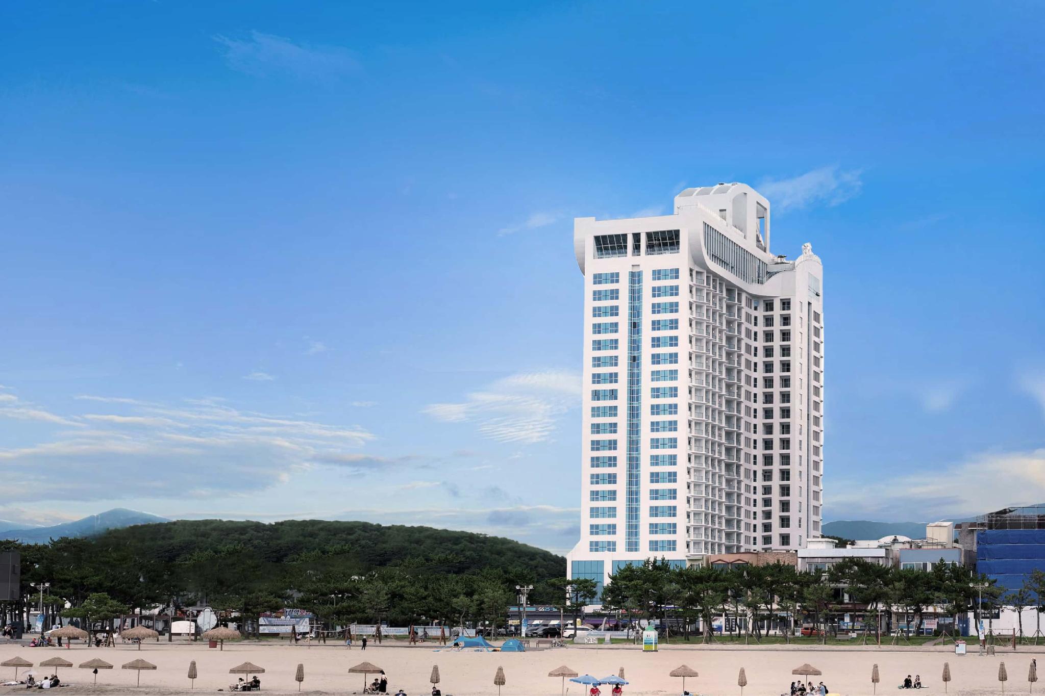 양양 그랑베이 바이 쏘타스위트 (YANG YANG GRANBAY BY SOTA SUITE)