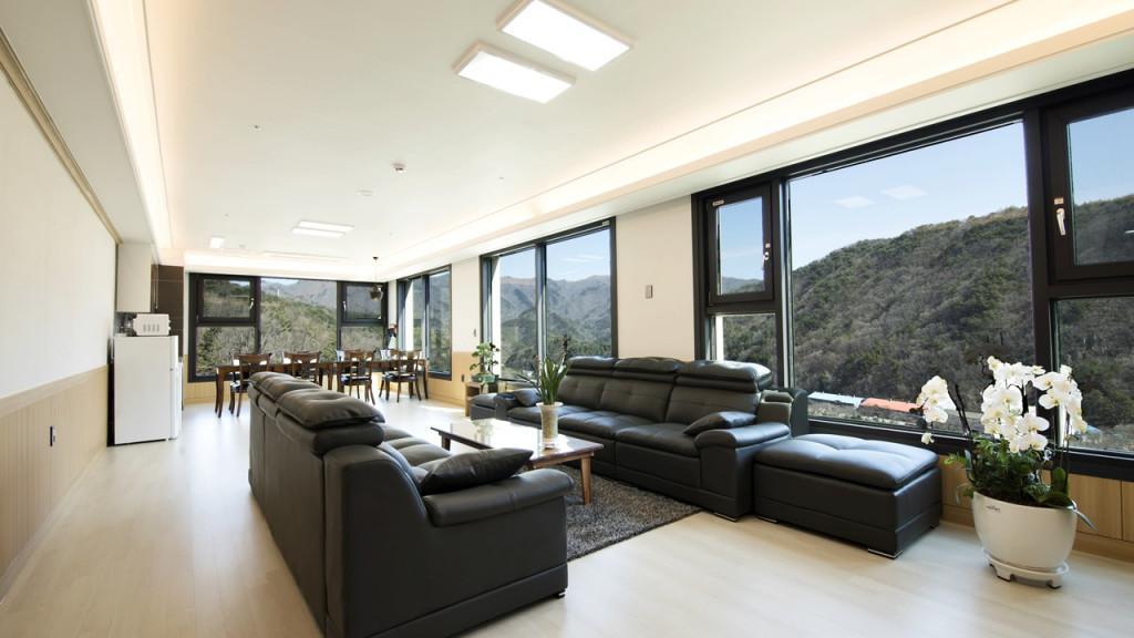 무주 나봄 리조트 (Muju Nabom Resort)