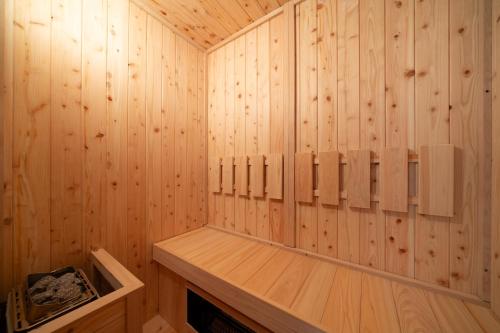 루아 프리미엄 무인호텔 (LUA PREMIUM Drive-In Hotel)