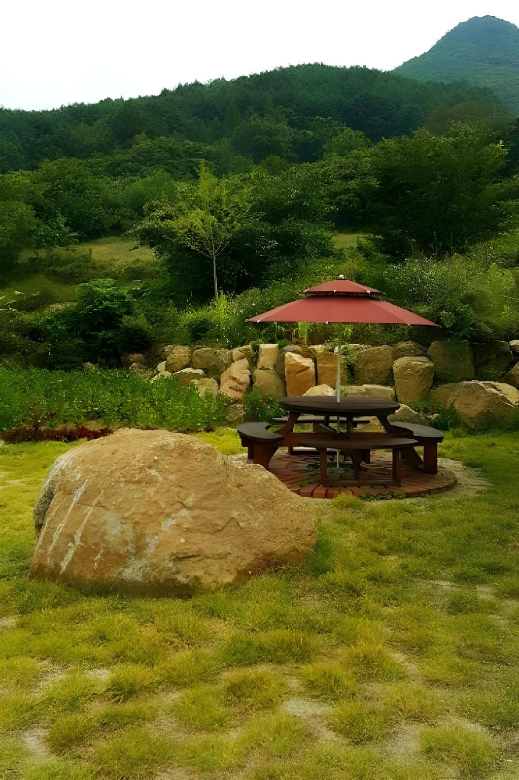 단양 소백산가는길펜션 (Danyang Sobaeksanganeungil Pension)