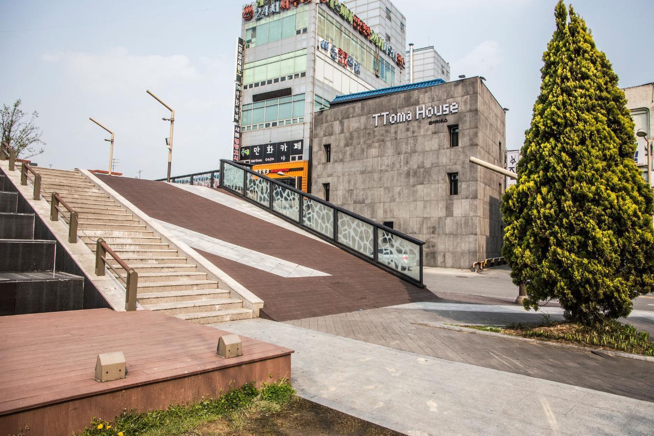 전주 덕진동 핀앤핏하우스 (Jeonju Deokjindong Pin and Fit House)