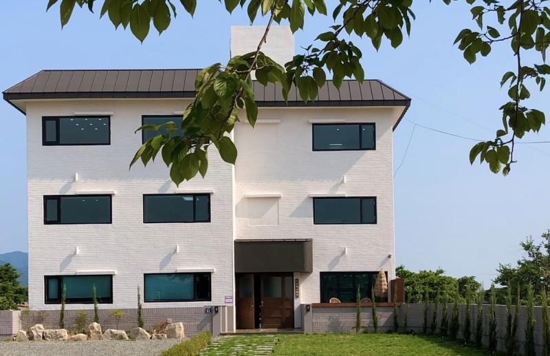 경주 소록스테이 풀빌라 (Gyeongju Sorok Stay Pool Villa)