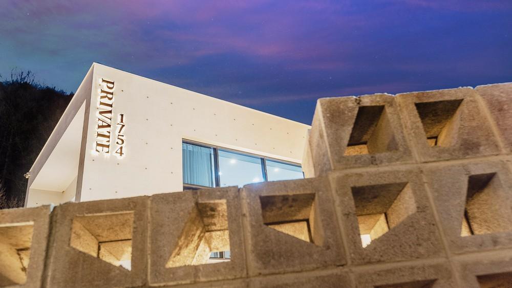 양산 프라이빗 1754풀빌라 (Yangsan Private 1754 Pool Villa)