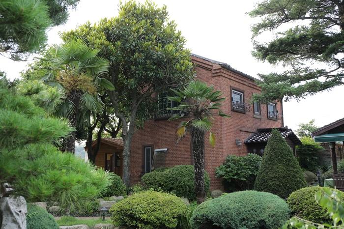 Yeongsannaru Pension