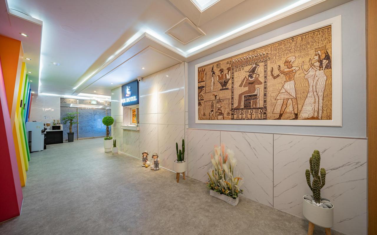 구미 폭스 호텔 (Hotel Fox in Wonpyeong-dong, Gumi)