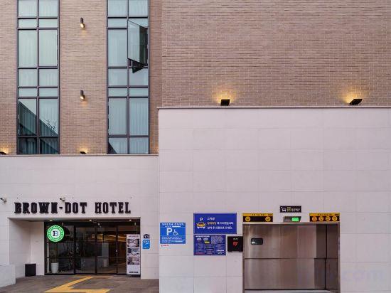 브라운도트 사직야구장점 (Brown Dot Hotel Sajik Baseball Stadium)