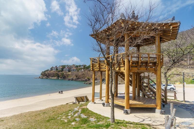부안 모항크리스탈펜션 (Buan Mohang Crystal Pension)